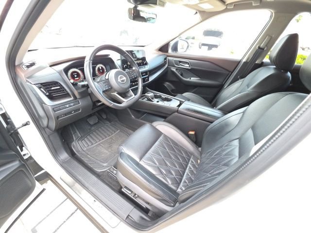 Used 2023 Nissan Rogue Platinum w/ Platinum Premium Package image 12