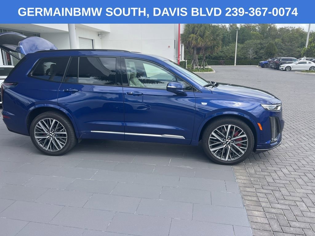 Used 2023 Cadillac XT6 Sport AWD/4WD image 4