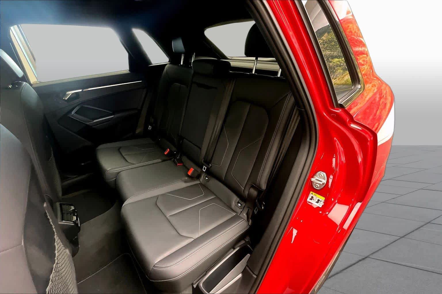 Certified 2023 Audi Q3 2.0T Premium w/ Black Optic Sport Package AWD/4WD image 21