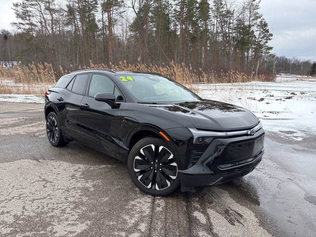 Used 2024 Chevrolet Blazer EV RS image 2