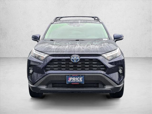 Used 2023 Toyota RAV4 XLE Premium image 2