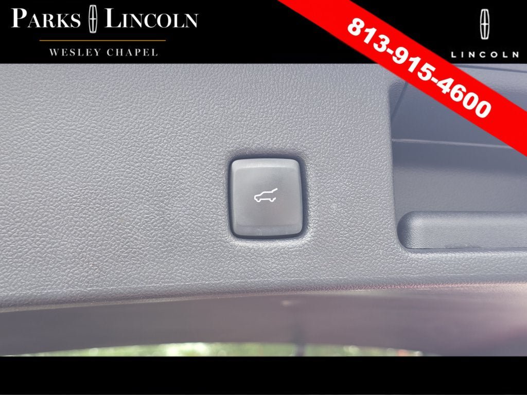 Used 2024 Ford Escape ST-Line w/ Tech Pack #1 FWD image 9