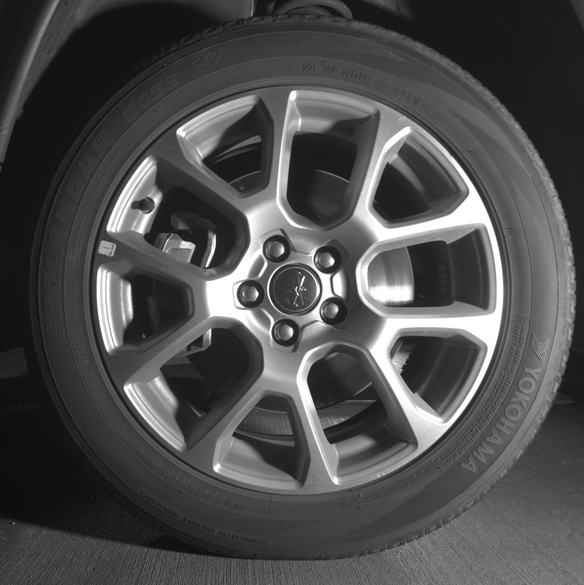 Used 2025 Jeep Compass Limited image 12