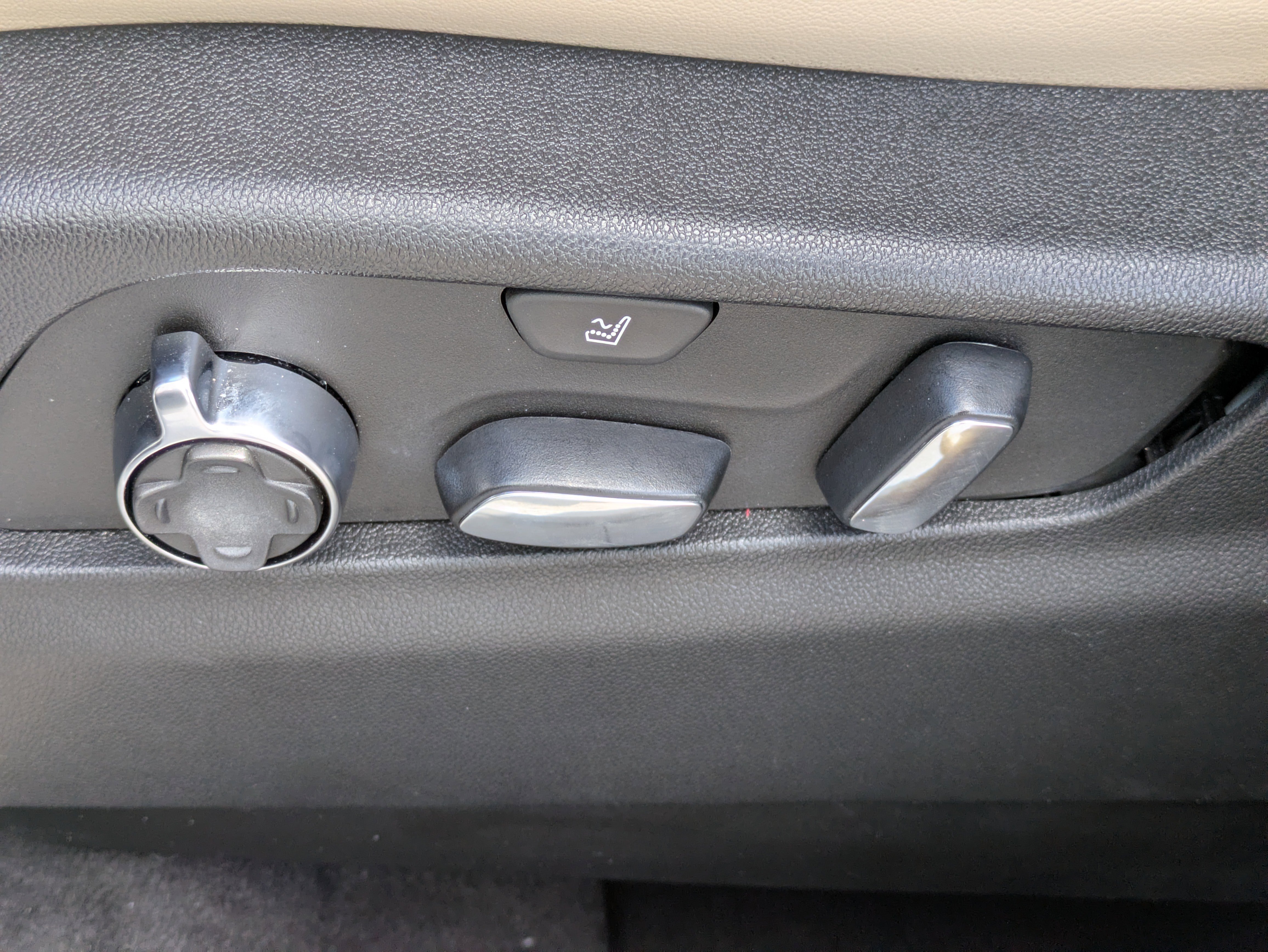 Certified 2024 Cadillac XT4 Premium Luxury image 20