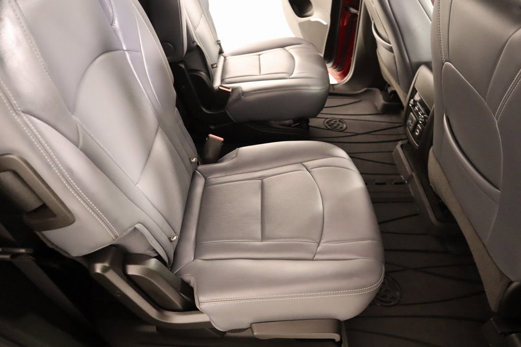 Used 2023 Buick Enclave Premium image 16