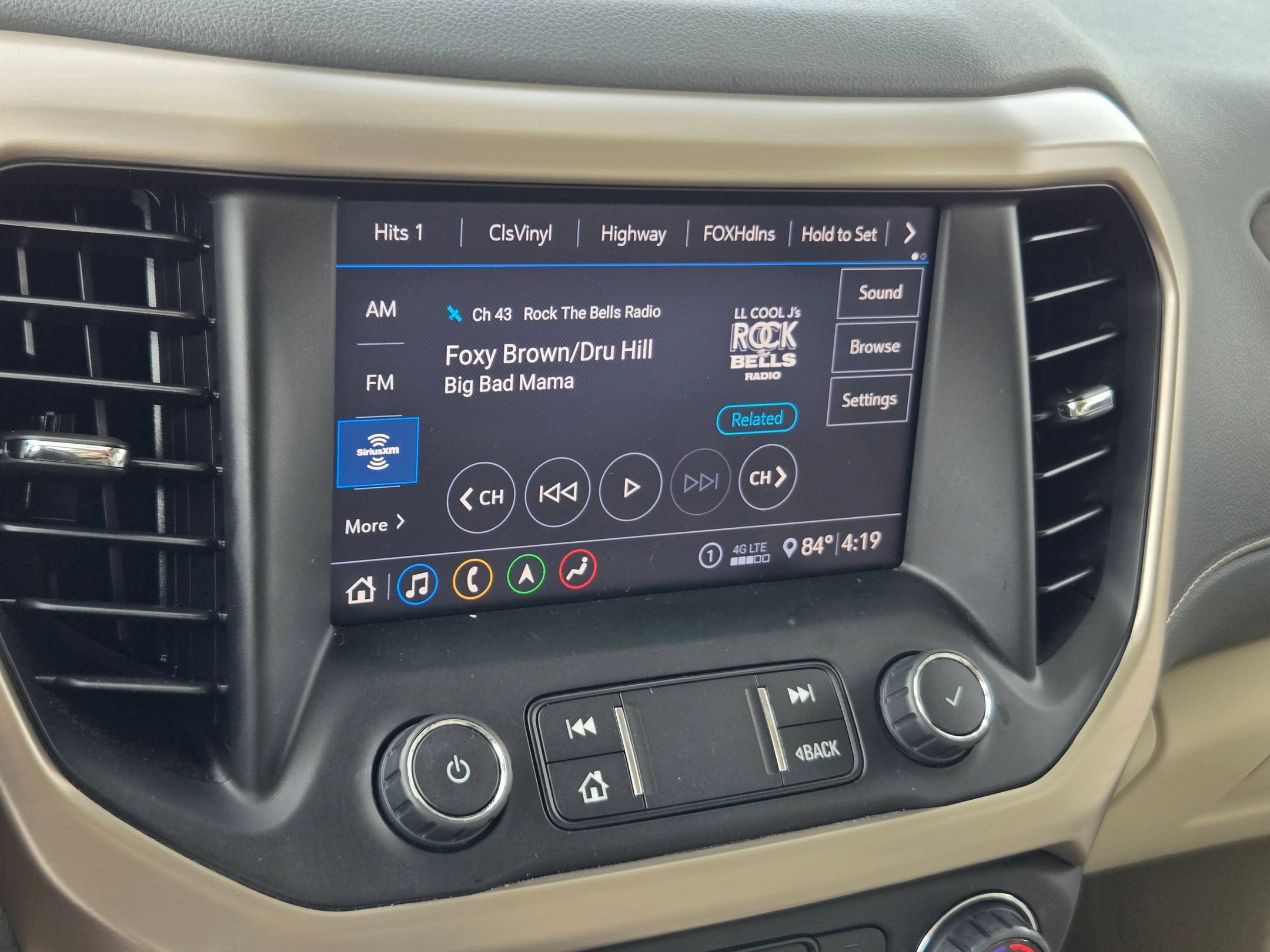 Certified 2020 GMC Acadia Denali w/ Trailering Package AWD/4WD image 15