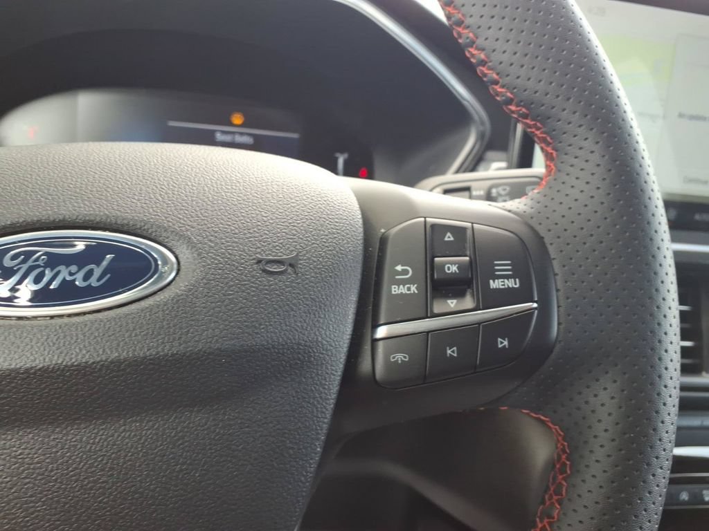 Certified 2024 Ford Escape ST-Line w/ Tech Pack #1 AWD/4WD image 18