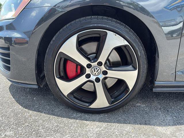 Used 2015 Volkswagen GTI S FWD image 9