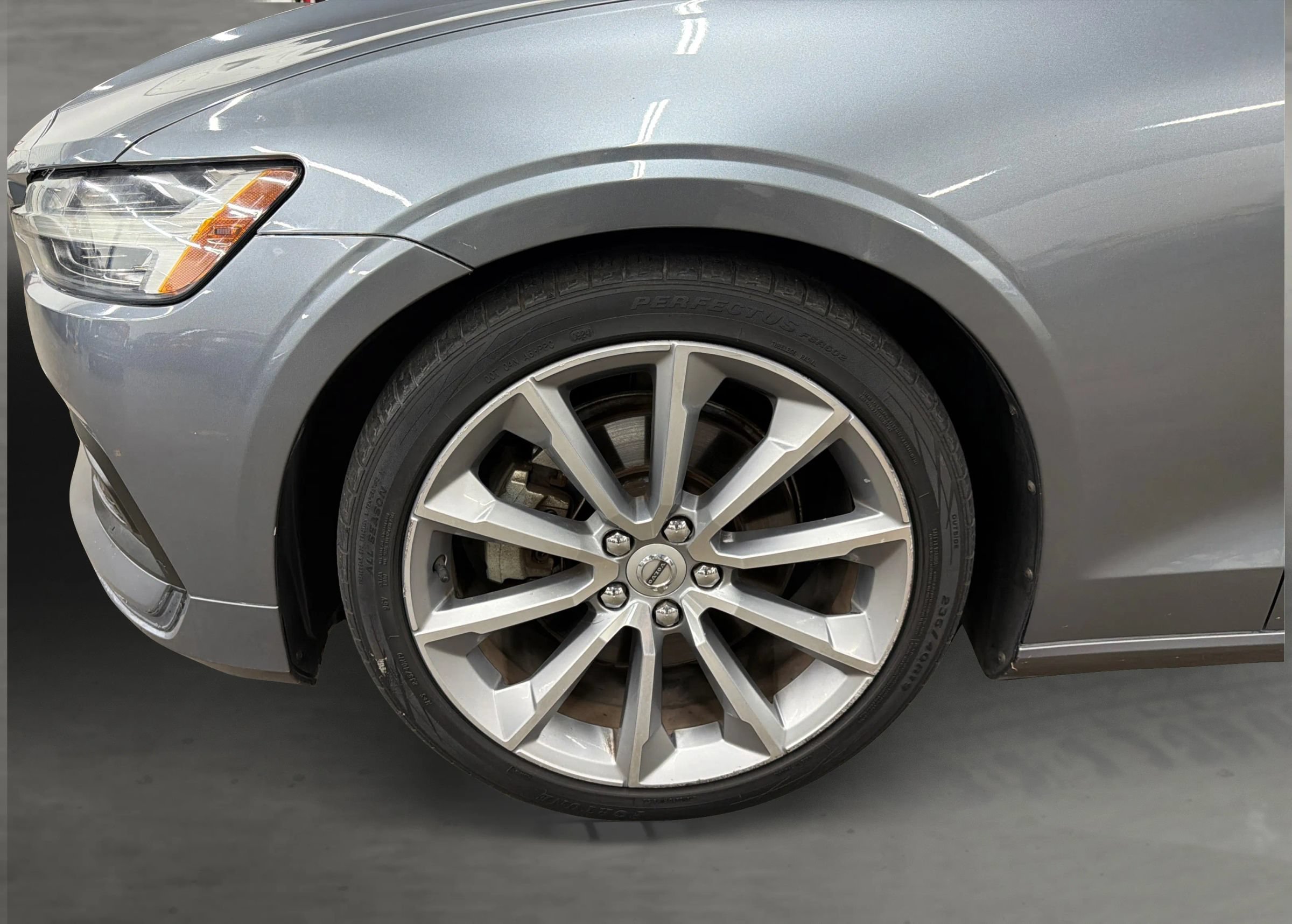 Used 2019 Volvo S60 T5 Momentum w/ Multimedia Package FWD image 47