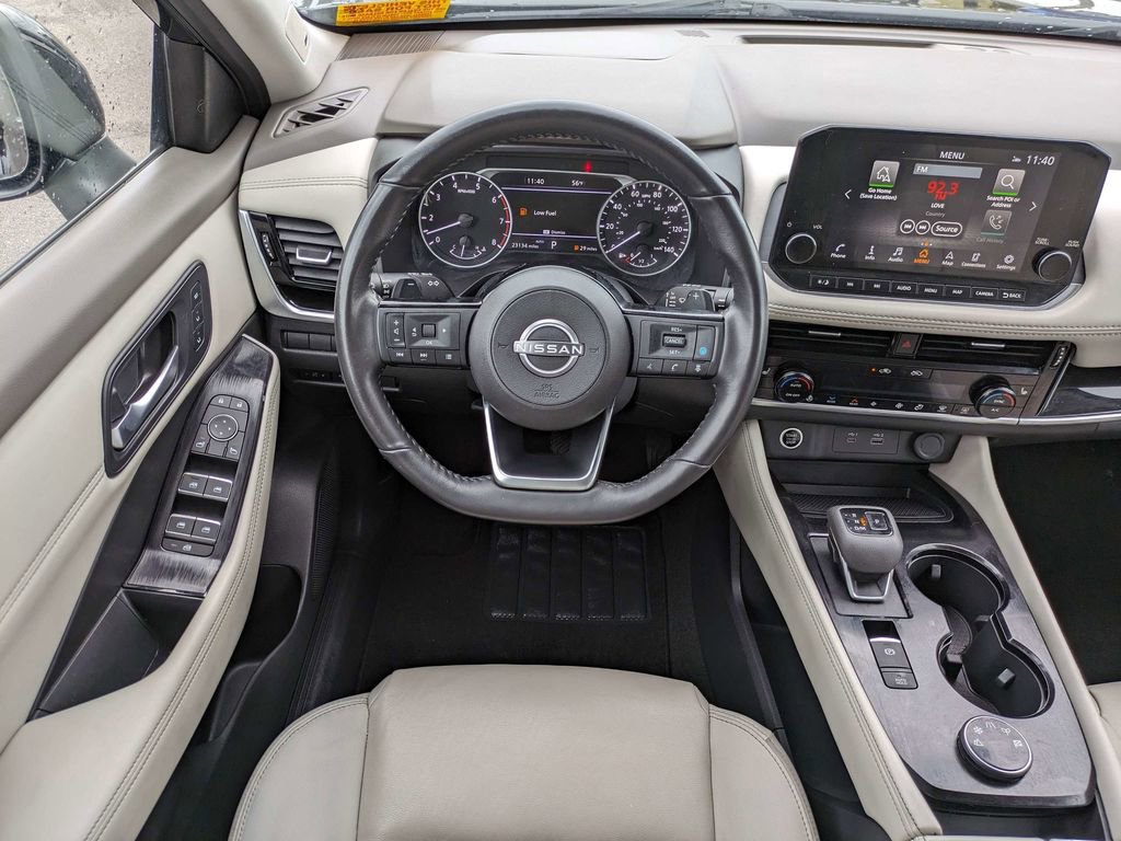 Used 2023 Nissan Rogue SL w/ SL Premium Package image 14