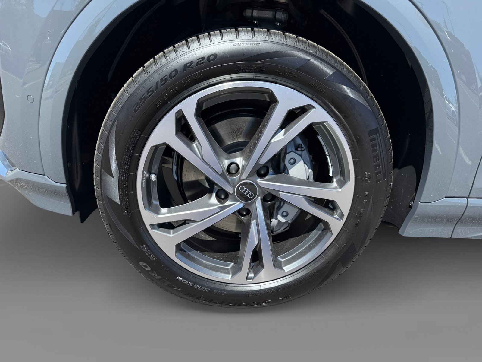 New 2027 Audi Q6 e-tron Premium Plus AWD/4WD image 9
