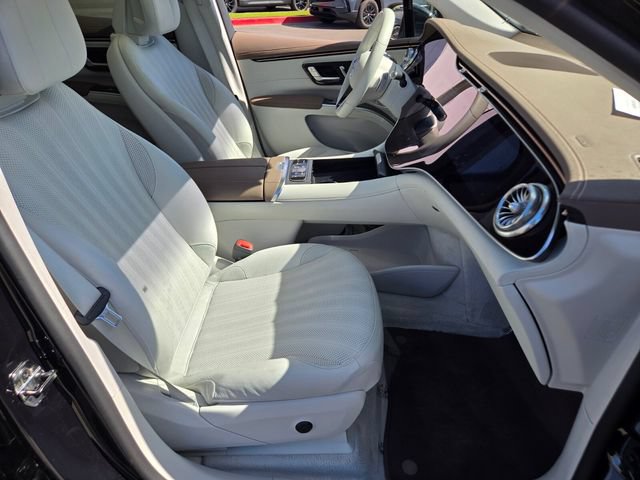 Used 2023 Mercedes-Benz EQS 580 4MATIC SUV image 15