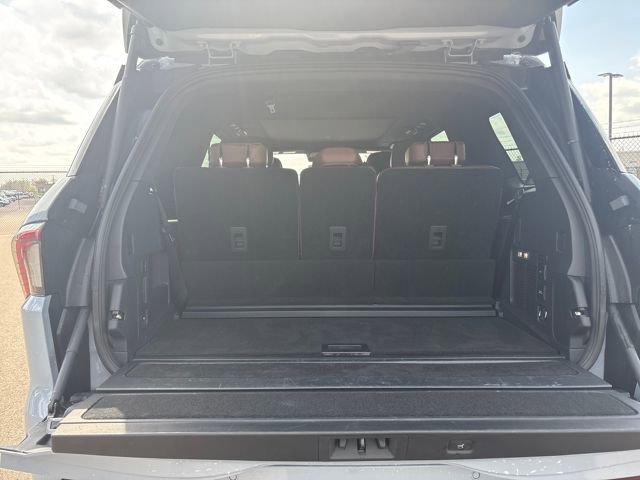 Certified 2025 Lincoln Navigator Reserve image 12