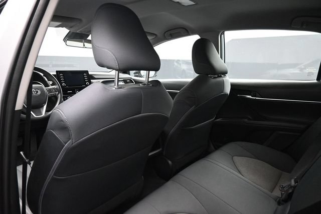 Used 2022 Toyota Camry LE FWD image 16
