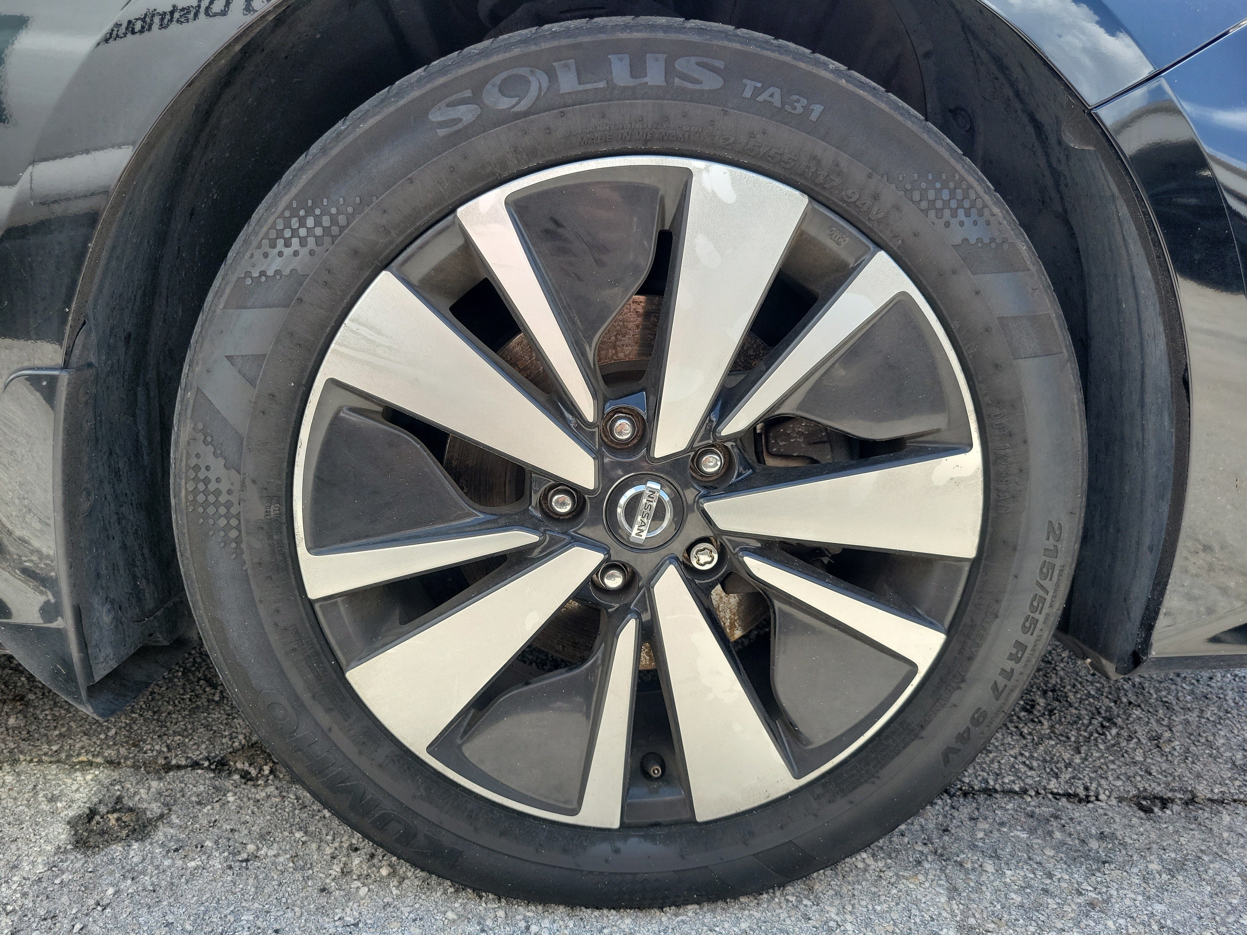 Used 2019 Nissan Altima 2.5 SV FWD image 2