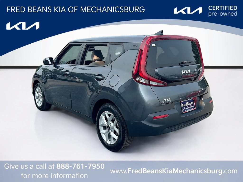 Certified 2022 Kia Soul LX w/ Technology Package FWD image 5
