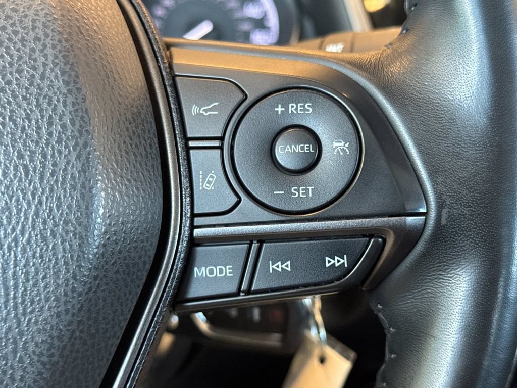 Used 2022 Toyota Camry SE w/ Carpet Mat Package (TMS) FWD image 28