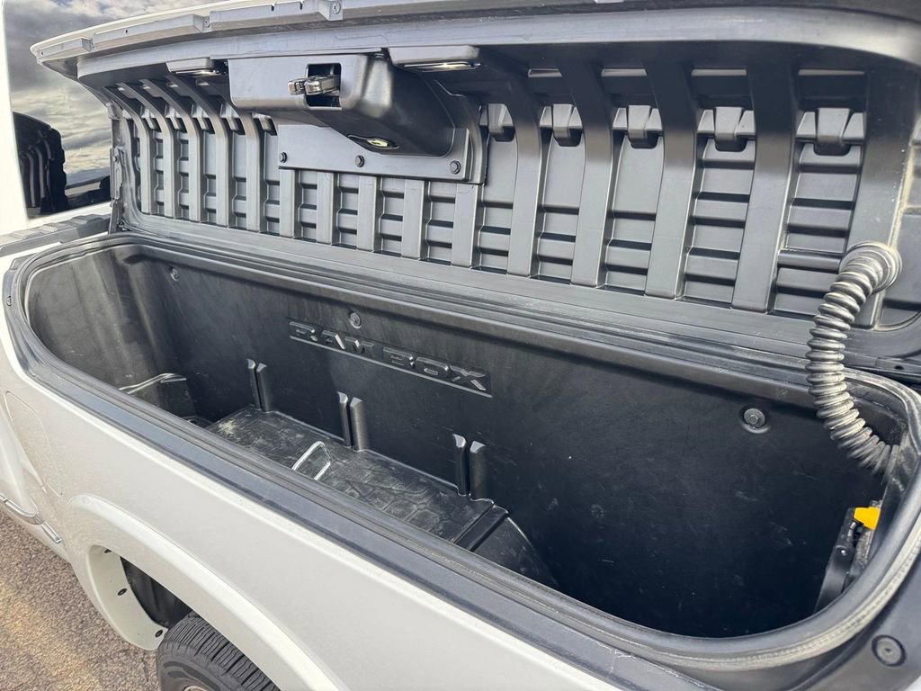 Used 2022 RAM 1500 Limited AWD/4WD image 10