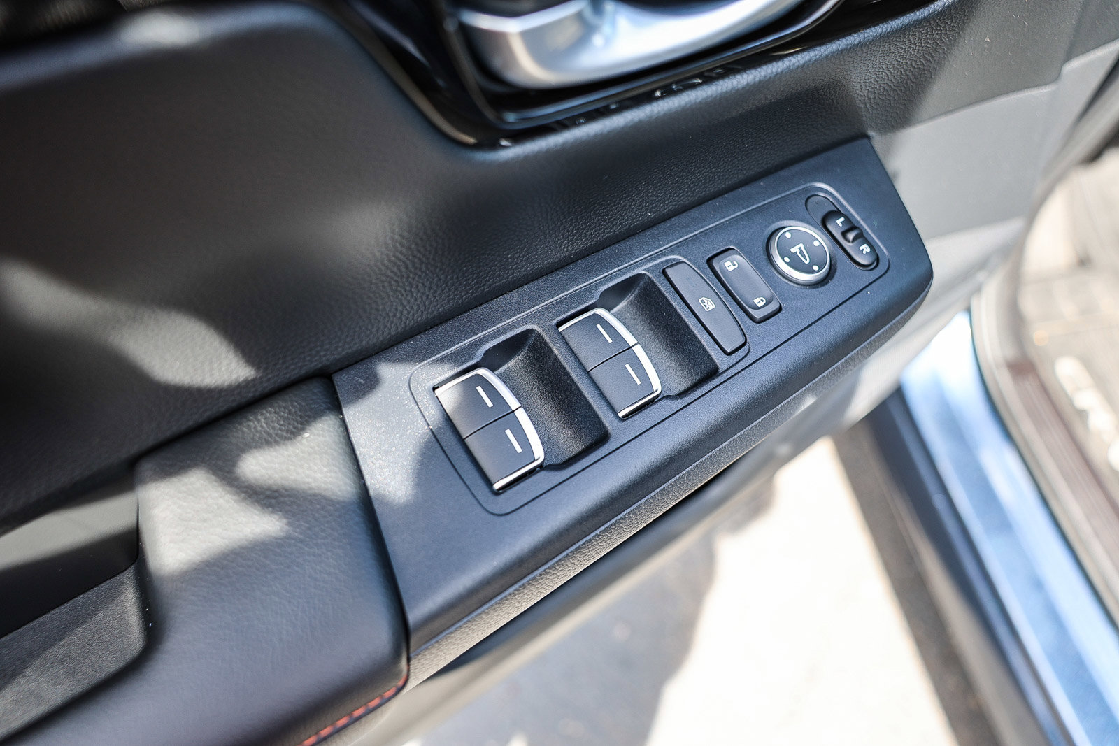 Certified 2025 Honda CR-V Sport Touring image 12