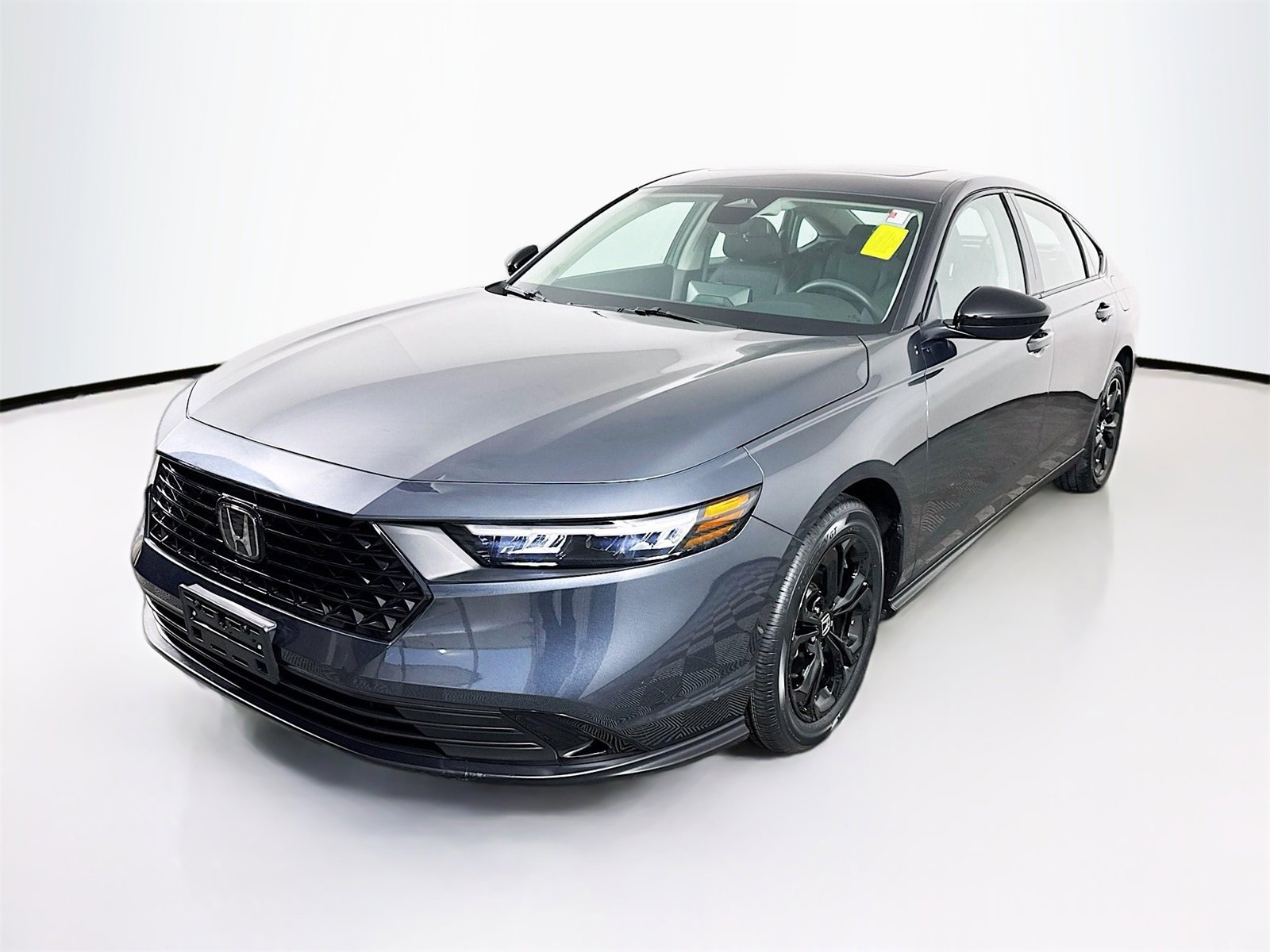 Used 2025 Honda Accord SE image 3