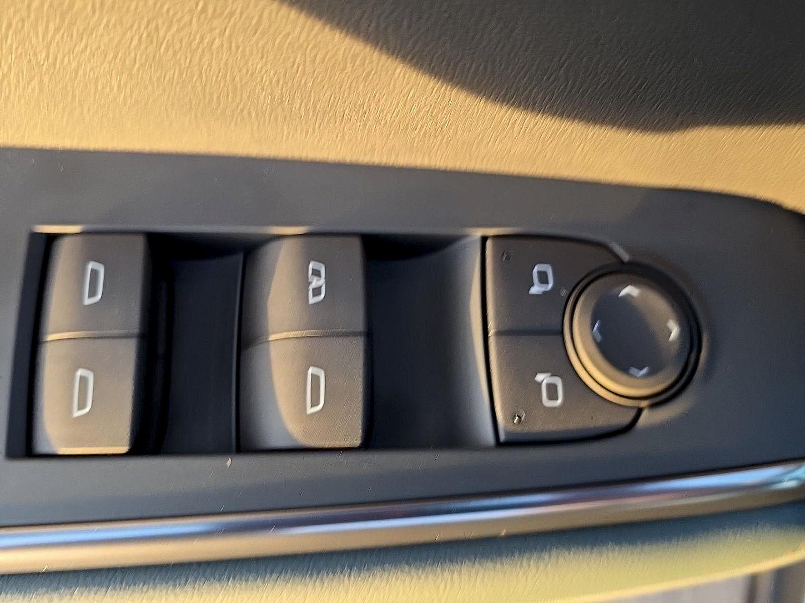 New 2026 GMC Acadia AT4 w/ Super Cruise Package AWD/4WD image 18