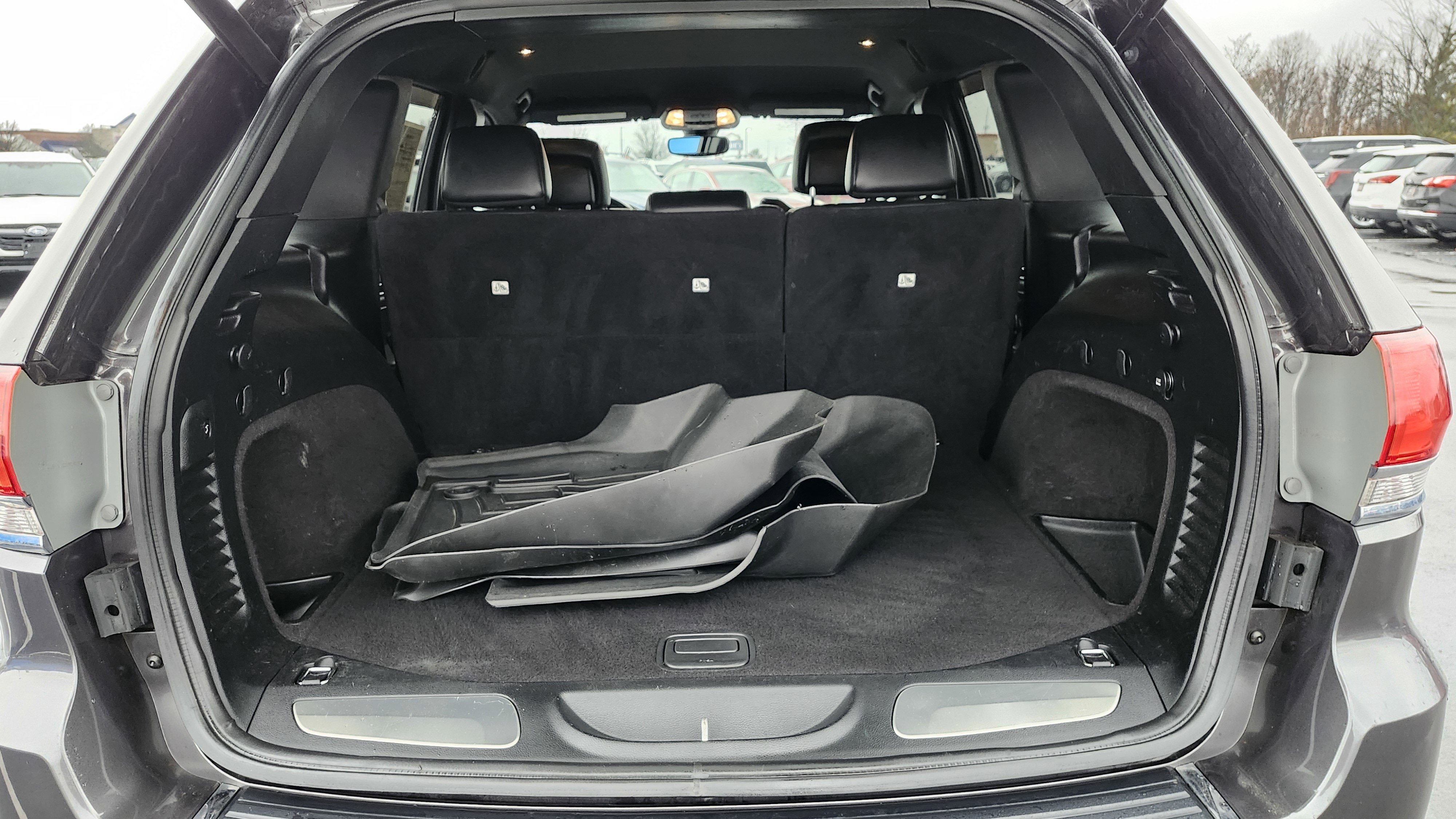 Used 2019 Jeep Grand Cherokee Limited image 25