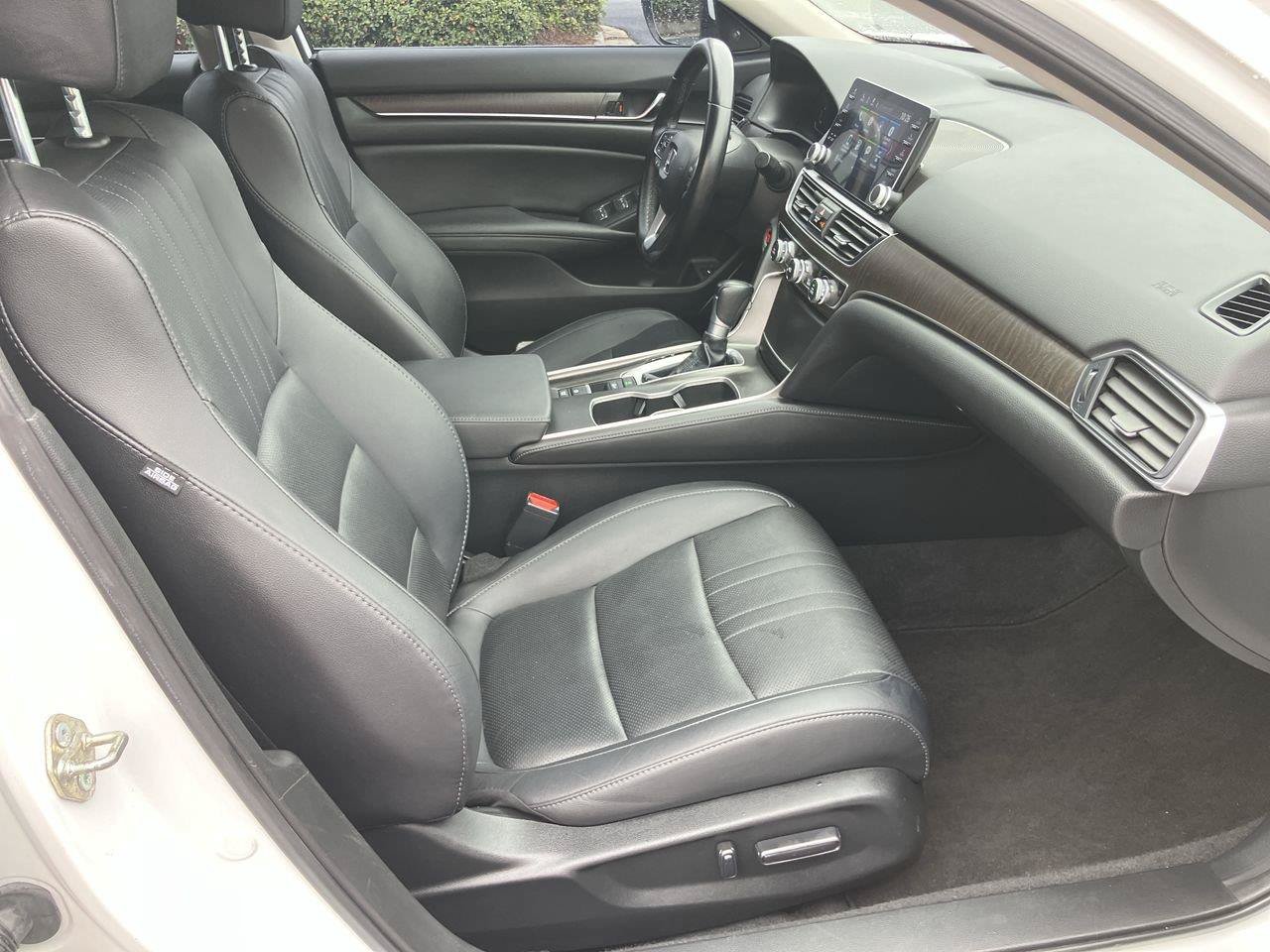 Used 2021 Honda Accord EX-L image 31