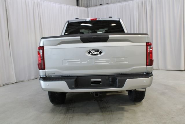 New 2026 Ford F150 XLT w/ XLT Black Appearance Package AWD/4WD image 23
