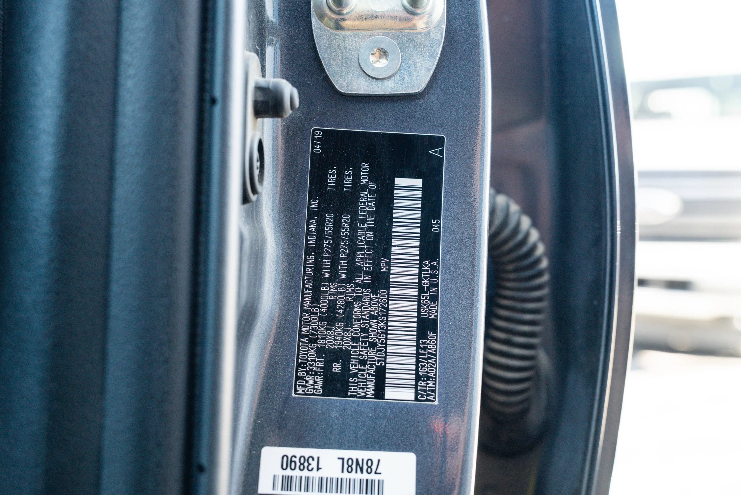 Used 2019 Toyota Sequoia Limited w/ Safety & Convenience Package AWD/4WD image 34