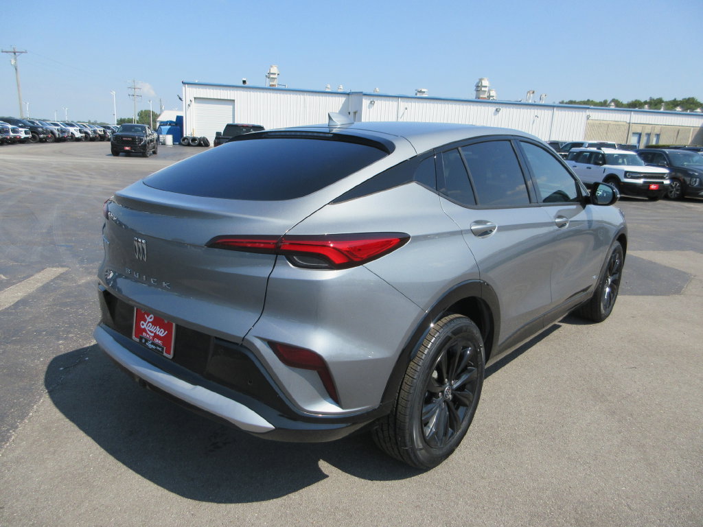 Used 2025 Buick Envista Sport Touring FWD image 6