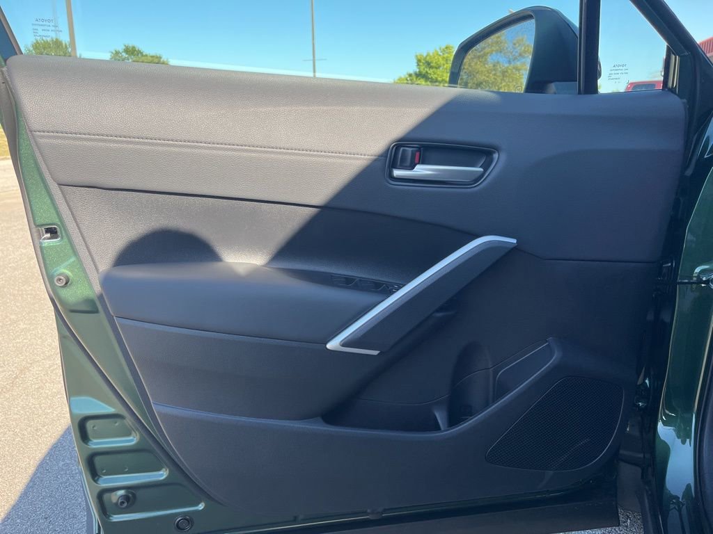 New 2026 Toyota Corolla Cross XLE image 27
