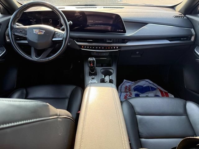 Used 2024 Cadillac XT4 Premium Luxury AWD/4WD image 17