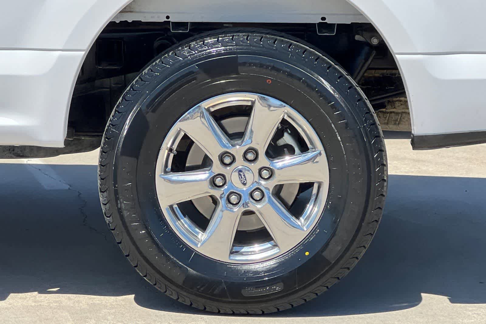 Used 2019 Ford F150 XLT w/ Equipment Group 302A Luxury AWD/4WD image 33