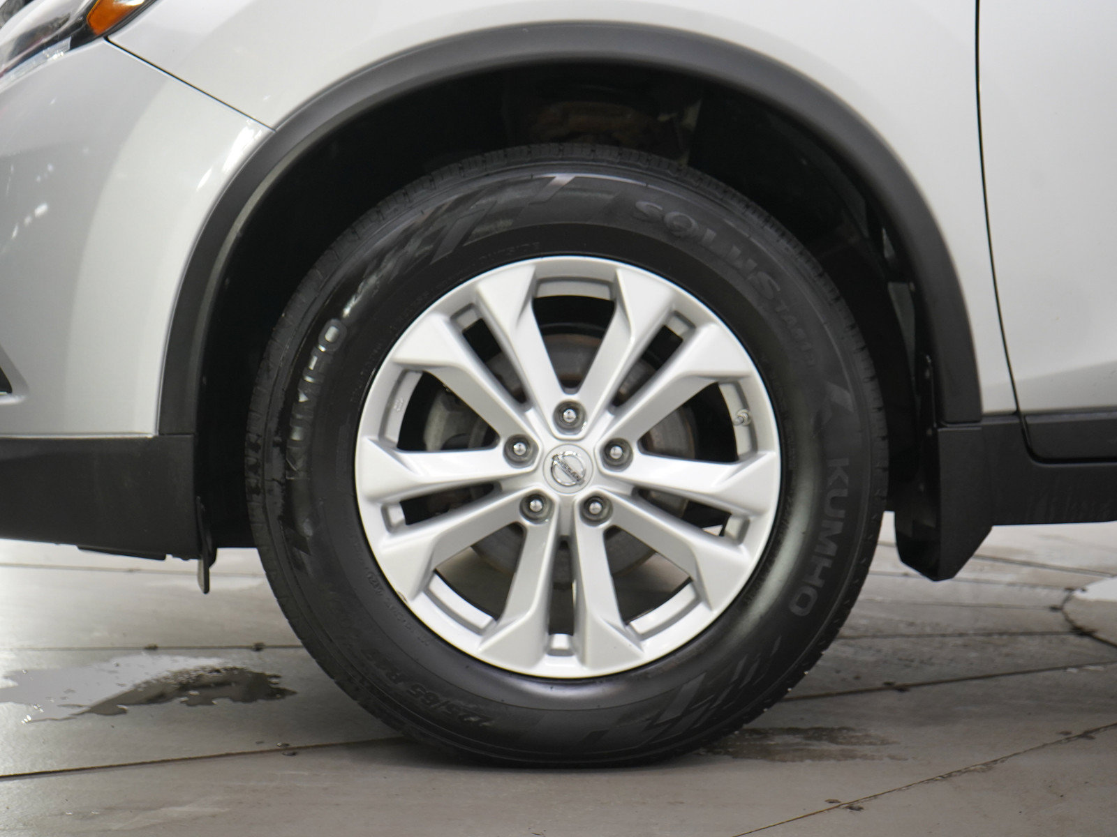 Used 2015 Nissan Rogue SV w/ SV Premium Package AWD/4WD image 28