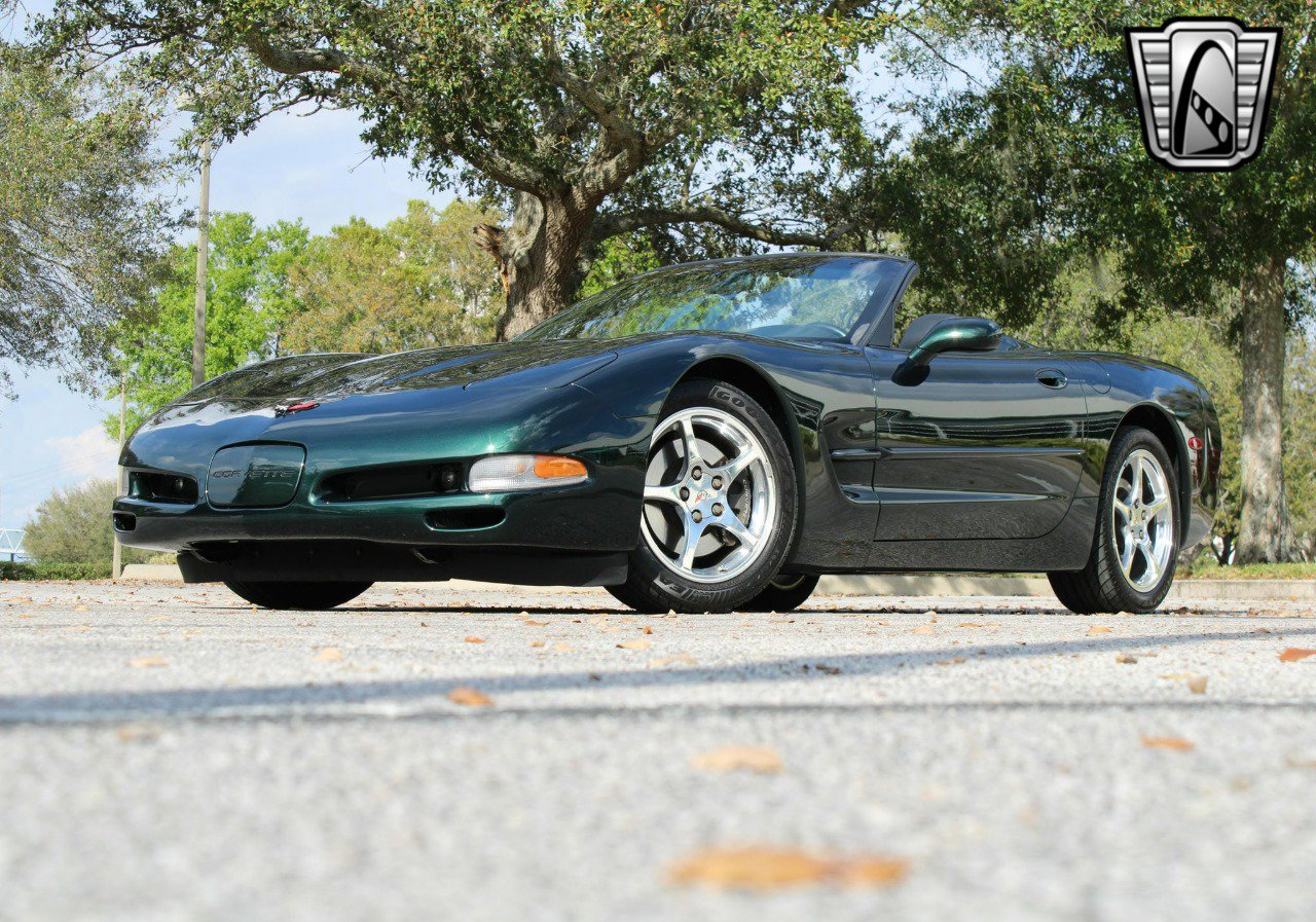 Used 2001 Chevrolet Corvette Convertible w/ Preferred Equipment Group2 image 6