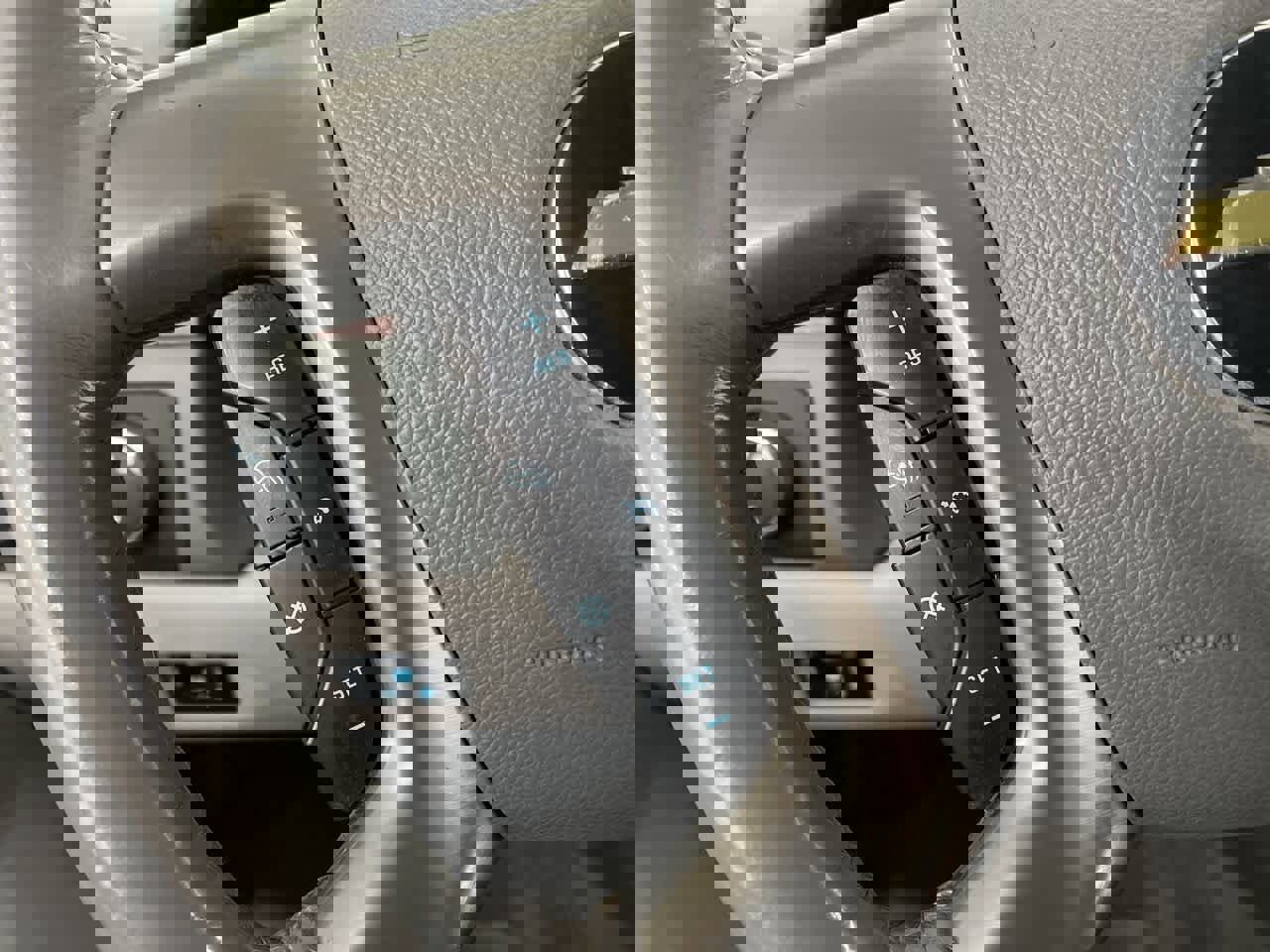 Used 2012 Chevrolet Avalanche LTZ image 22