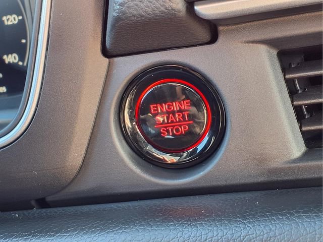 Used 2025 Honda Pilot Black Edition image 28