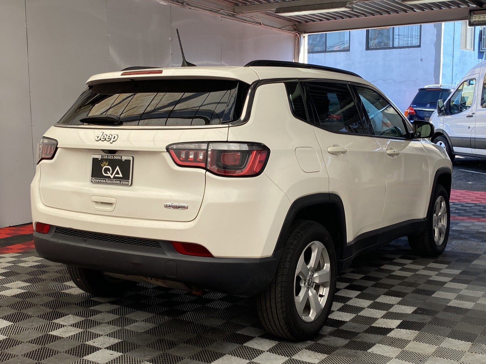 Used 2019 Jeep Compass Latitude w/ Popular Equipment Group image 4