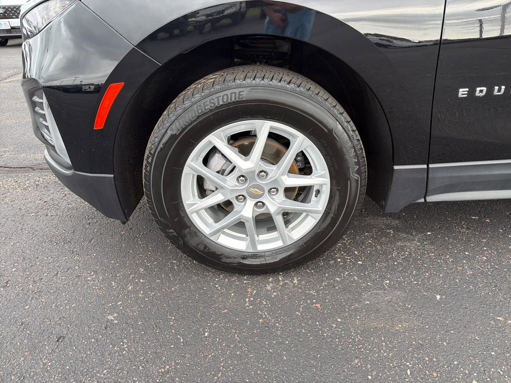 Used 2023 Chevrolet Equinox LT image 25