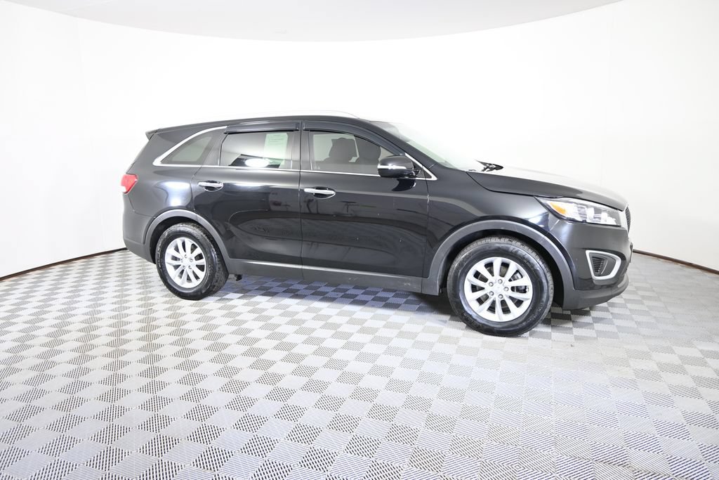Used 2018 Kia Sorento FWD image 8