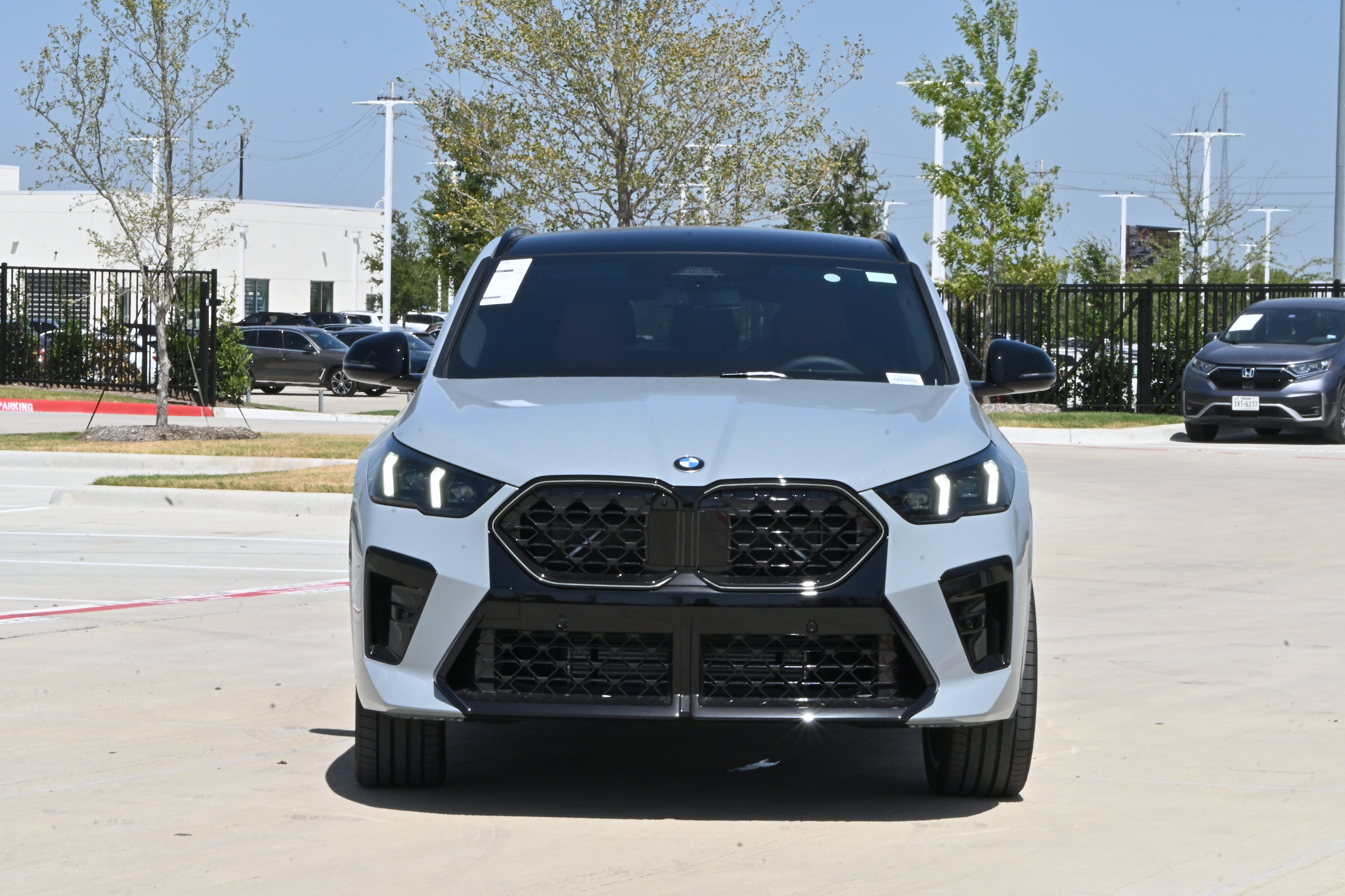 New 2026 BMW X2 xDrive28i w/ Technology Package AWD/4WD image 2
