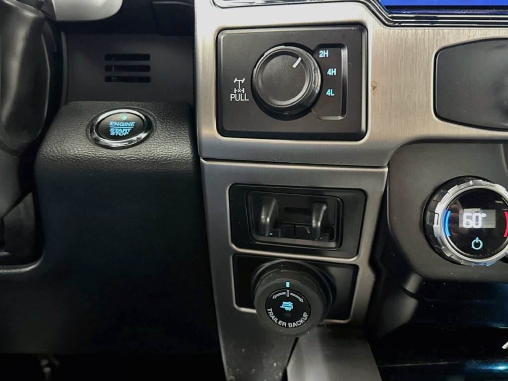 Used 2022 Ford F350 Platinum w/ FX4 Off-Road Package AWD/4WD image 19