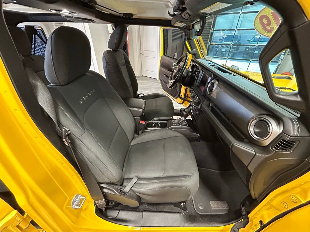 Used 2019 Jeep Wrangler Unlimited Sahara w/ Dual Top Group image 38