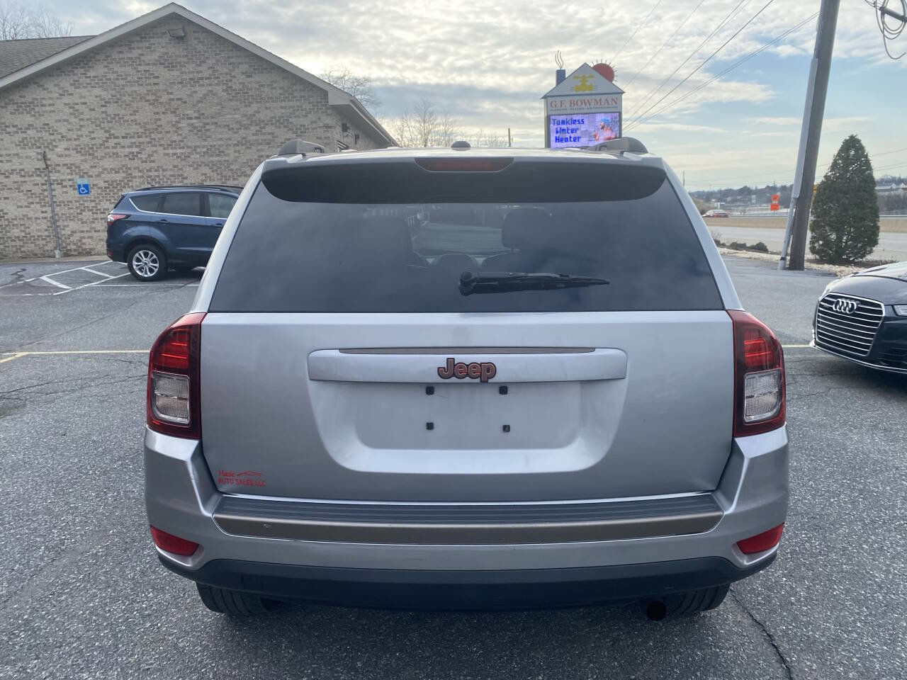 Used 2017 Jeep Compass 75th Anniversary w/ Power Value Group image 6