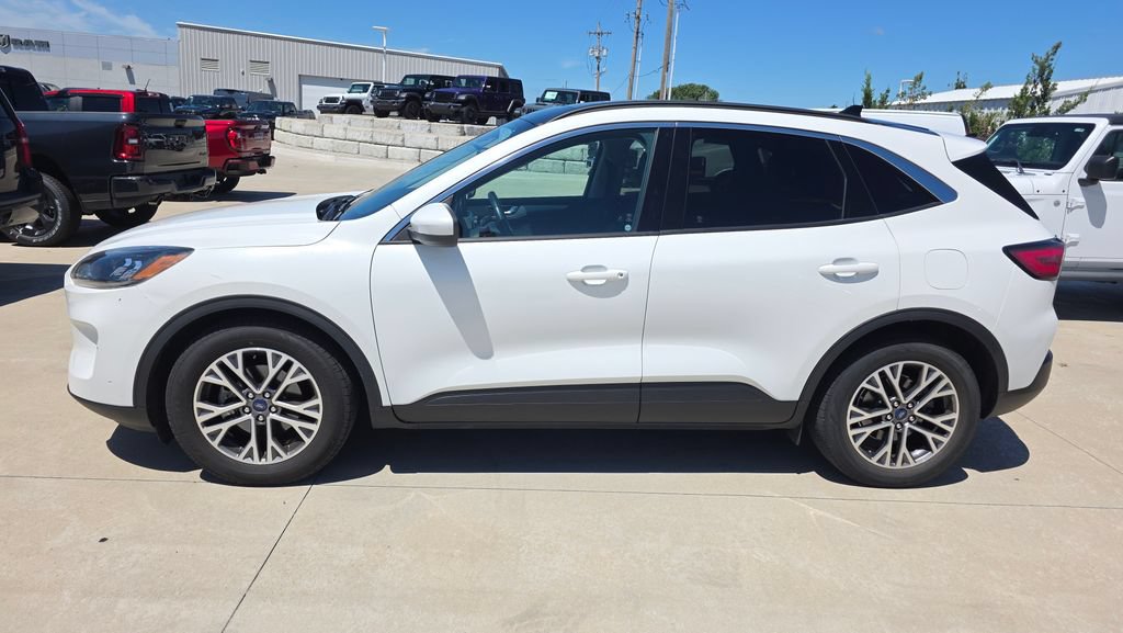 Used 2020 Ford Escape SEL FWD image 2