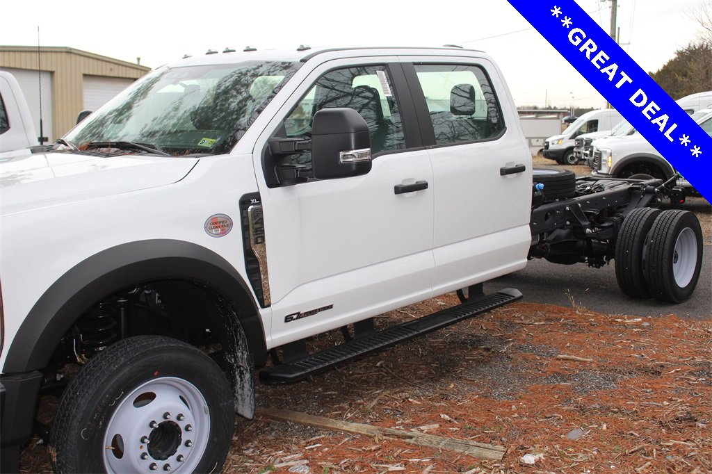 New 2024 Ford F450 XL