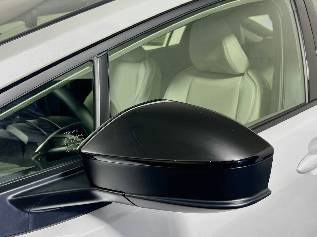 New 2027 Toyota Prius XLE FWD image 10