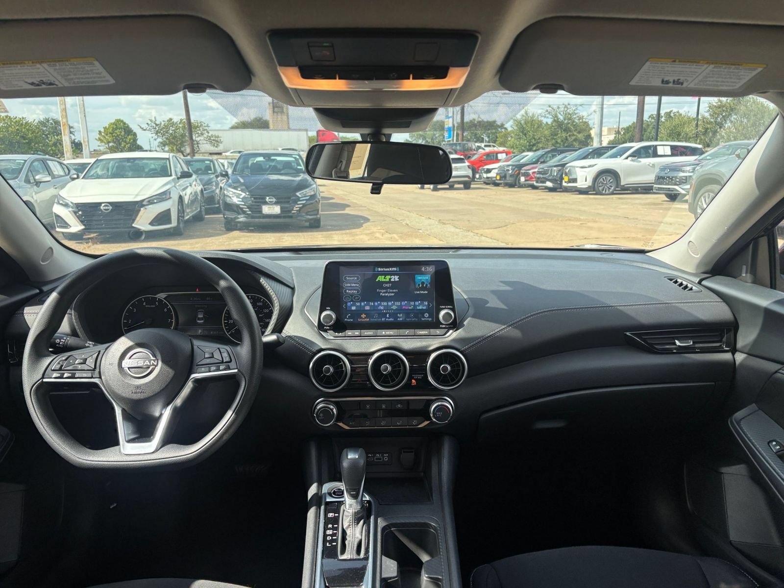 Used 2025 Nissan Sentra SV FWD image 31