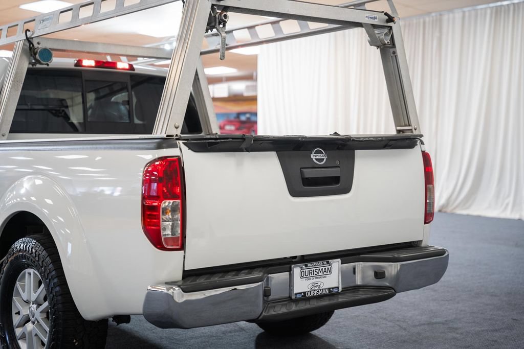 Used 2021 Nissan Frontier SV RWD image 5