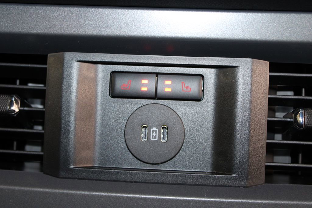 New 2026 Ford F250 Lariat w/ Black Appearance Package image 34